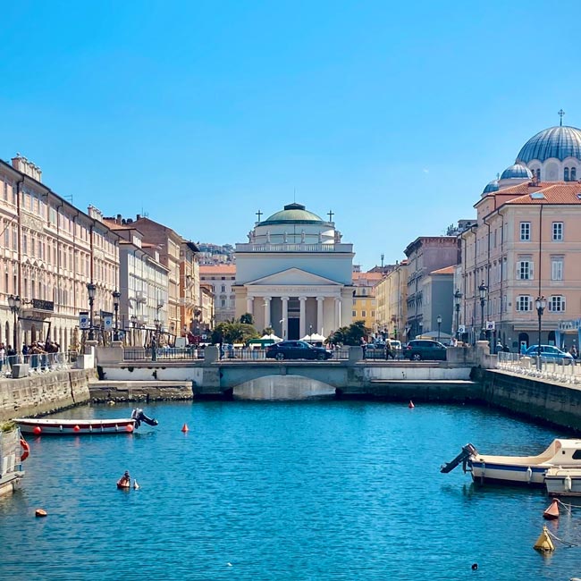 canale grand canal of trieste